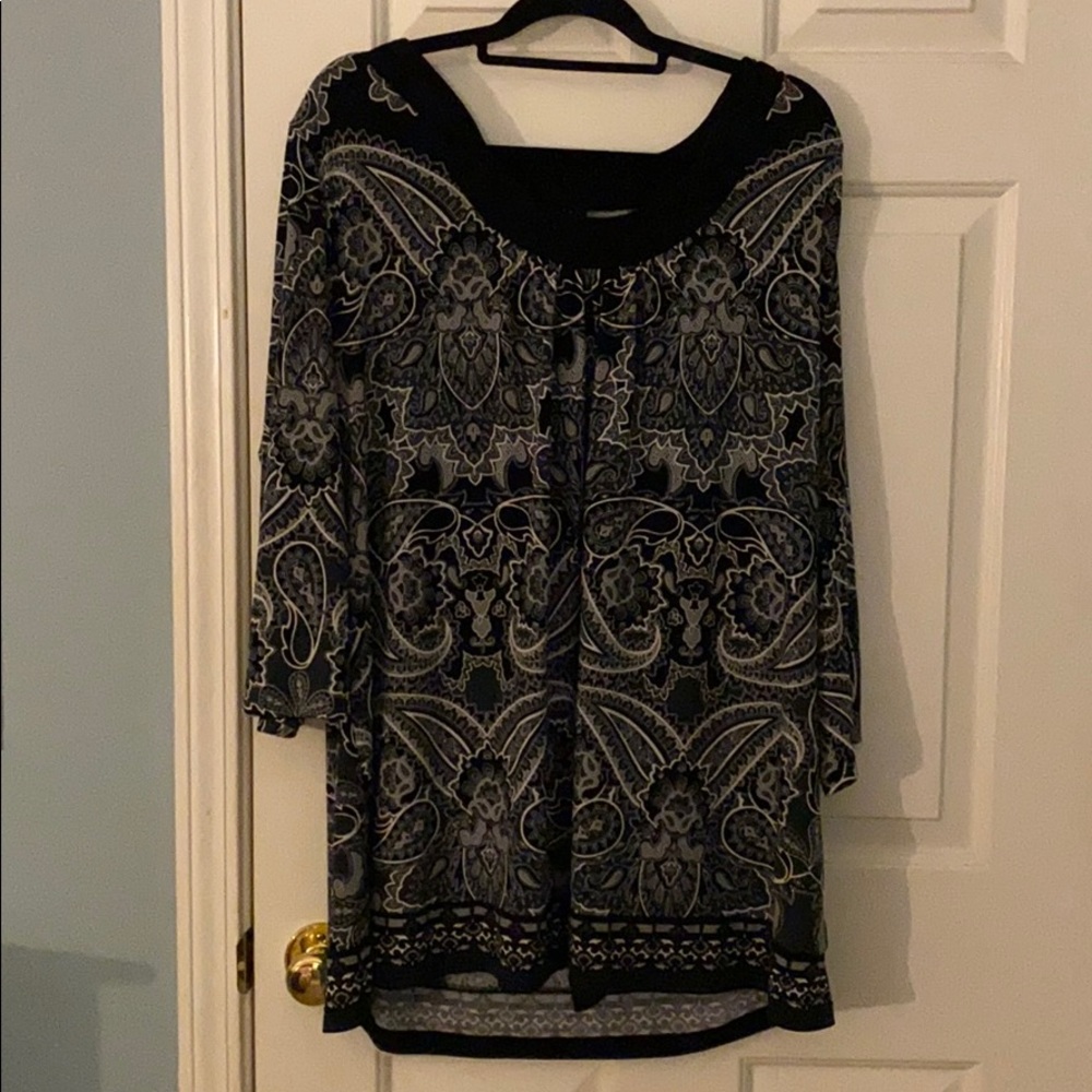 APT.9 women’s 1X relaxed fit black paisley tunic